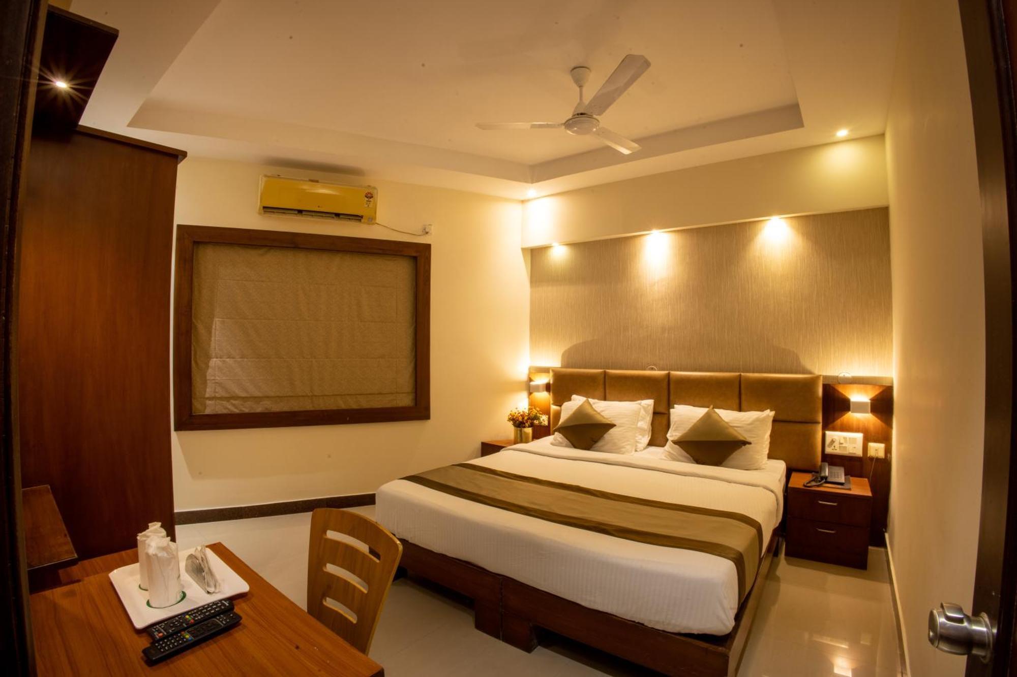 Metro Plaza Hotel By Rak Rooms, Mangaluru Exteriér fotografie